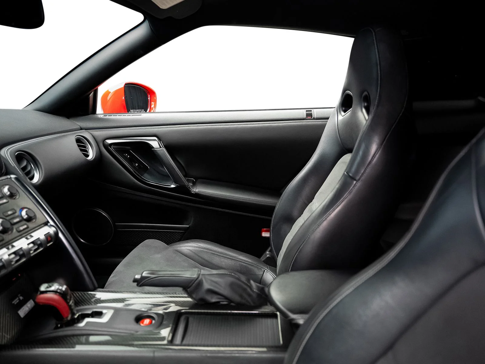 Used 2015 Red Nissan Premium image 59