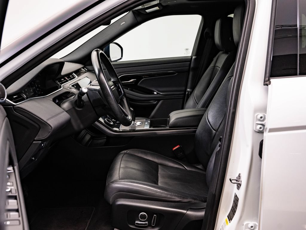 Used 2022 Fuji White Land Rover SE image 23