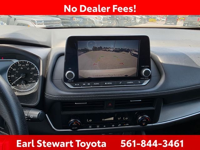 Used 2024 White Nissan SV image 7