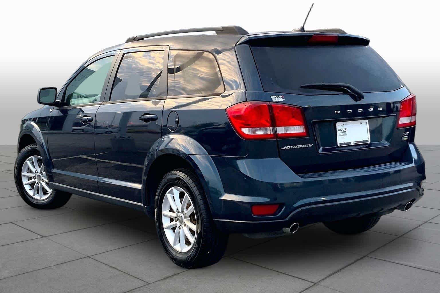 Used 2014 Fathom Blue Pearlcoat Dodge SXT image 11