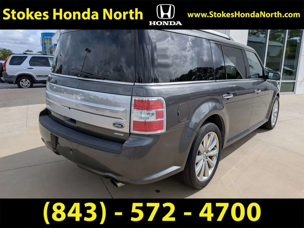 Used 2017 Gray Ford Limited image 3