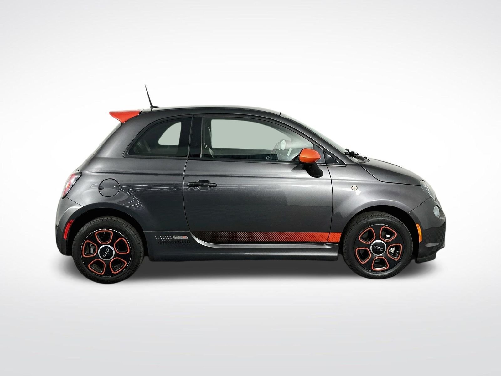 Used 2014 Granito Lucente (Granite Crystal) FIAT Battery Electric image 9