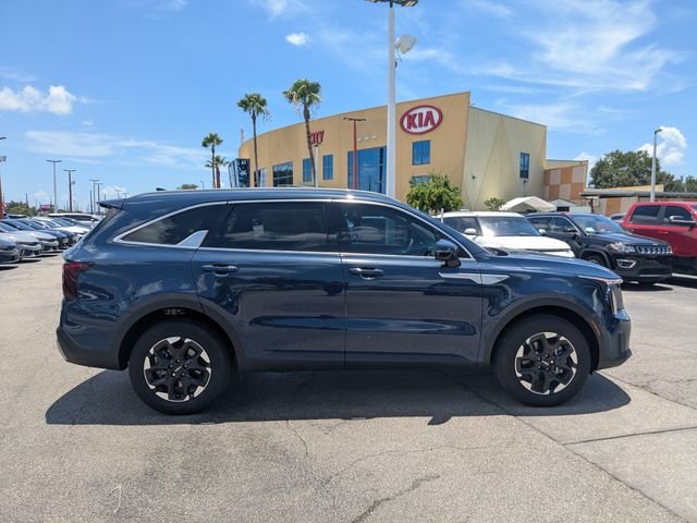 2026 Kia Sorento S - Photo 8
