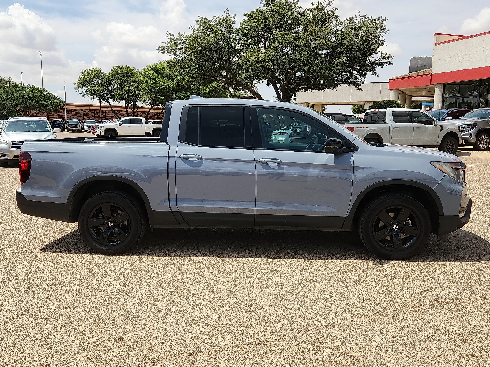 Used 2023 Gray Pearl Honda Black Edition image 5