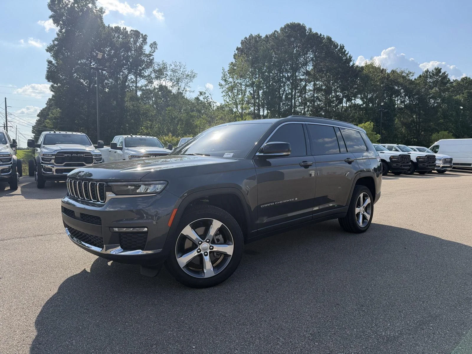 Used 2025 Baltic Gray Metallic Clearcoat Jeep Limited image 1