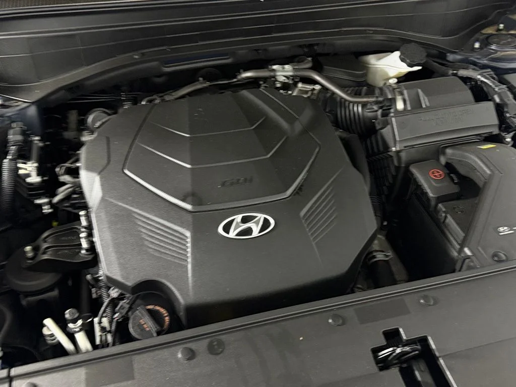 Used 2024 White Hyundai Calligraphy image 34