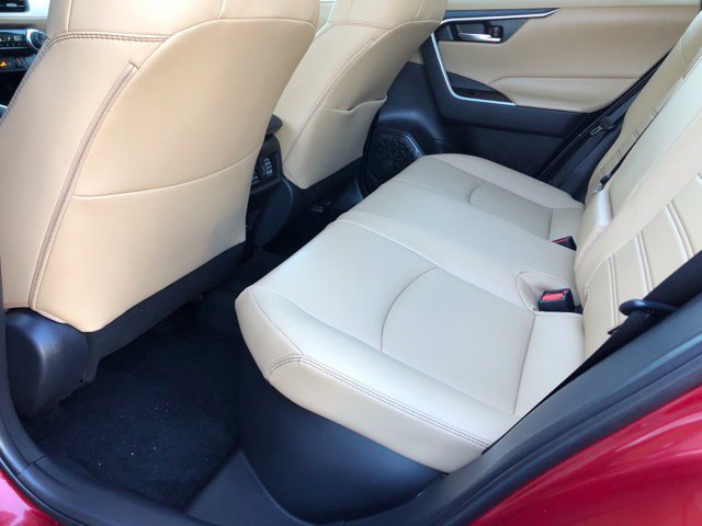 Used 2024 Pearl Toyota XLE Premium image 20