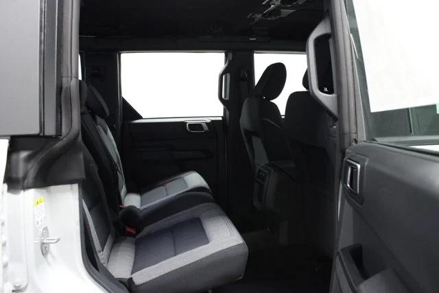 New 2026 Avalanche Ford Base image 38
