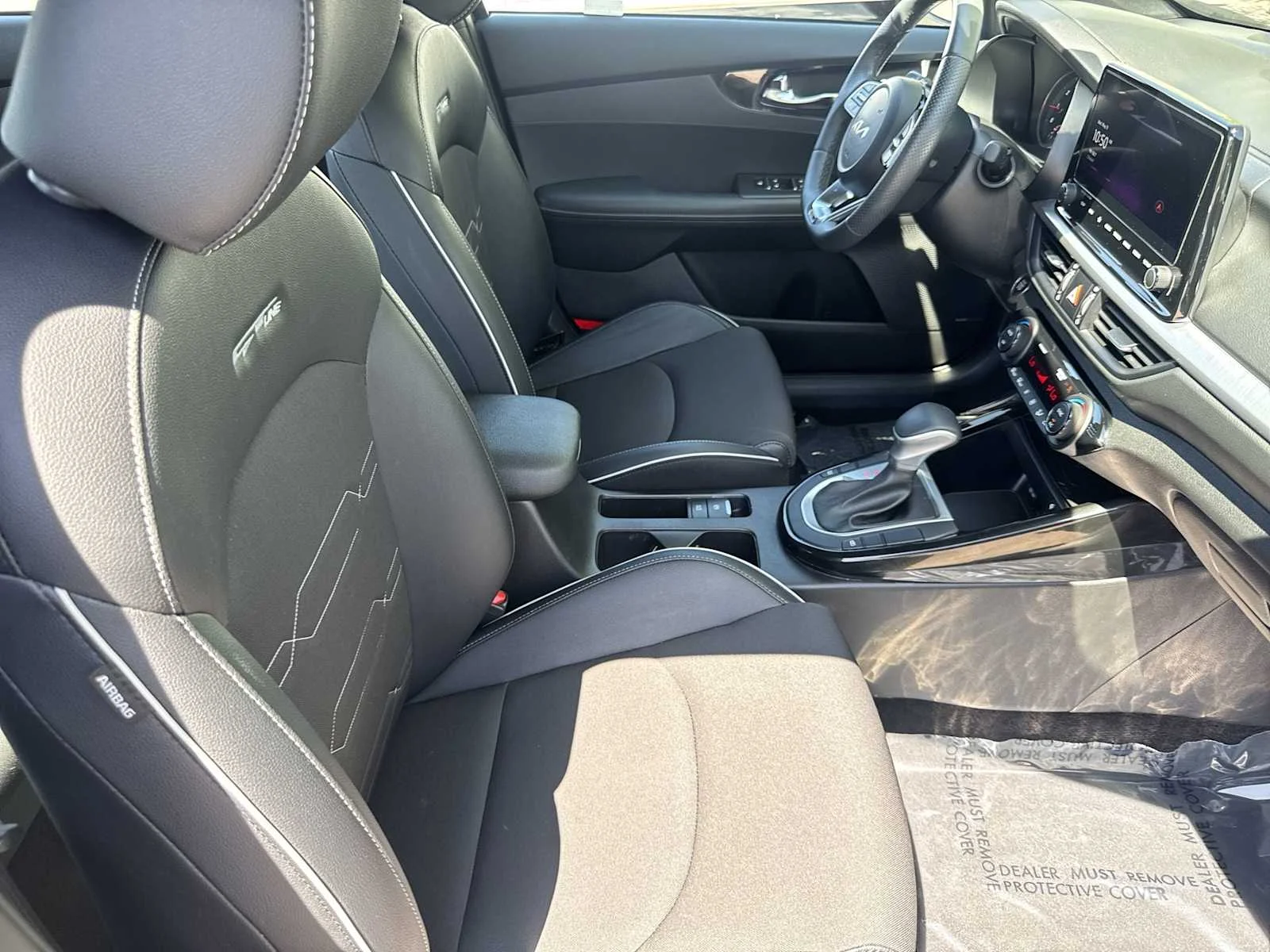 Used 2023 Gravity Gray Kia GT-Line image 18