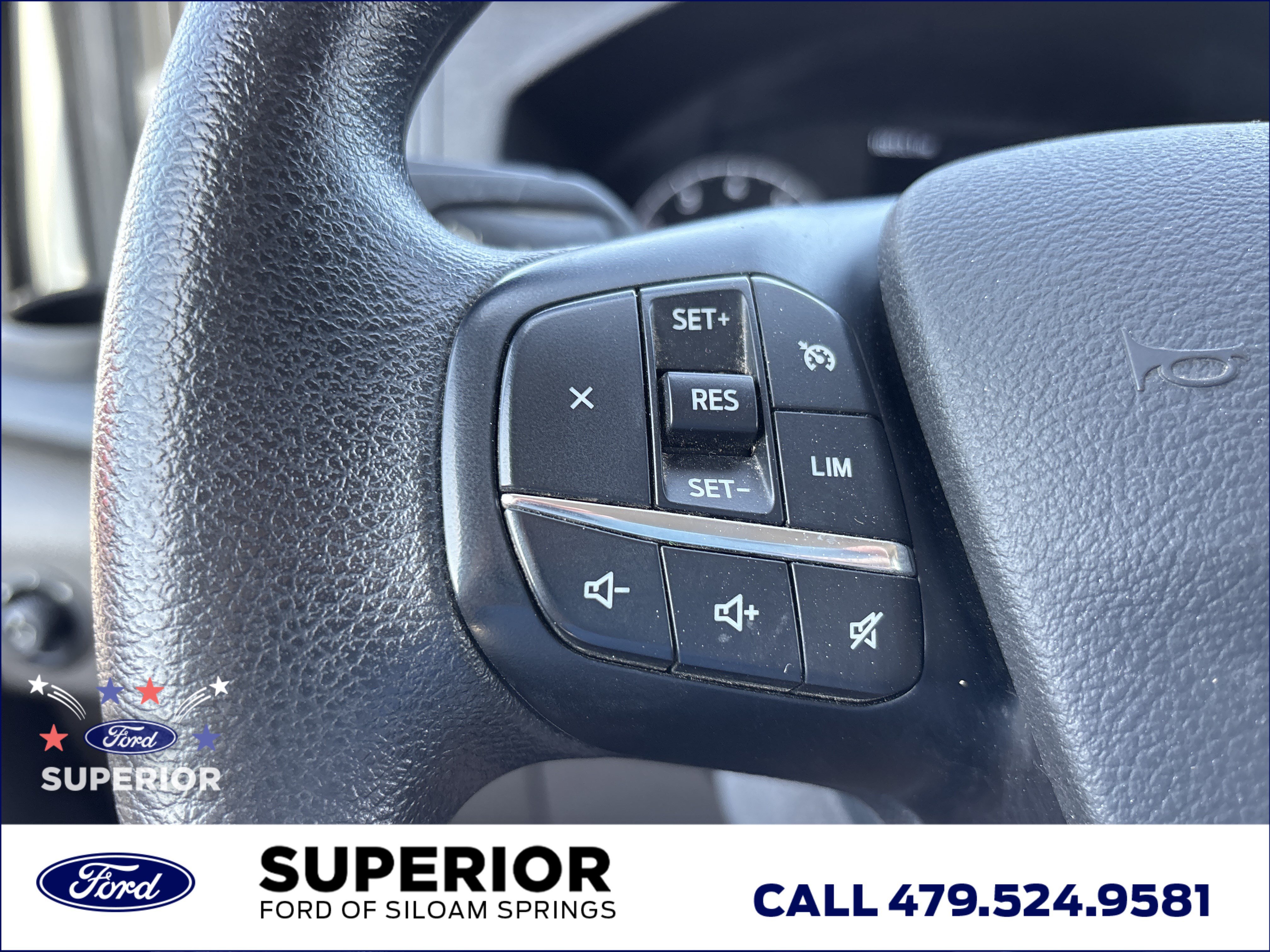 Used 2025 Oxford White Clearcoat Ford  image 24