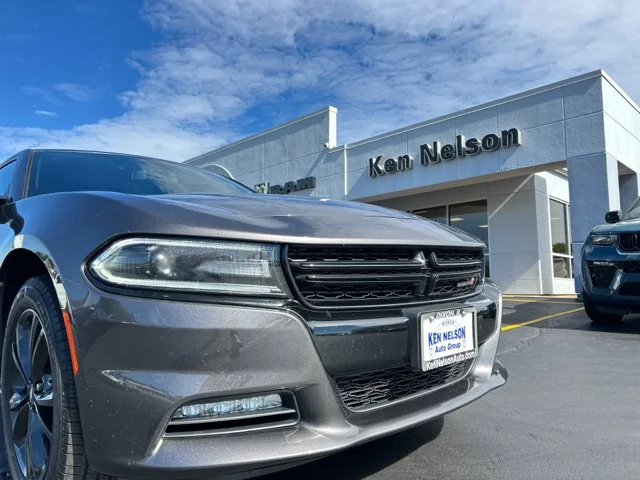 Used 2021 Gray Dodge SXT image 4