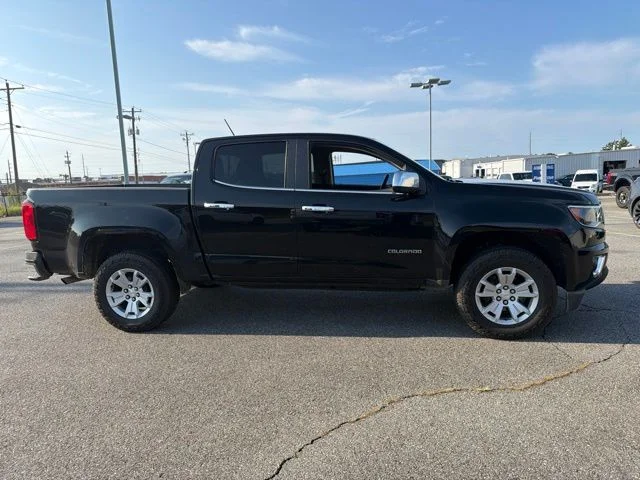 Used 2018 Black Chevrolet LT image 2