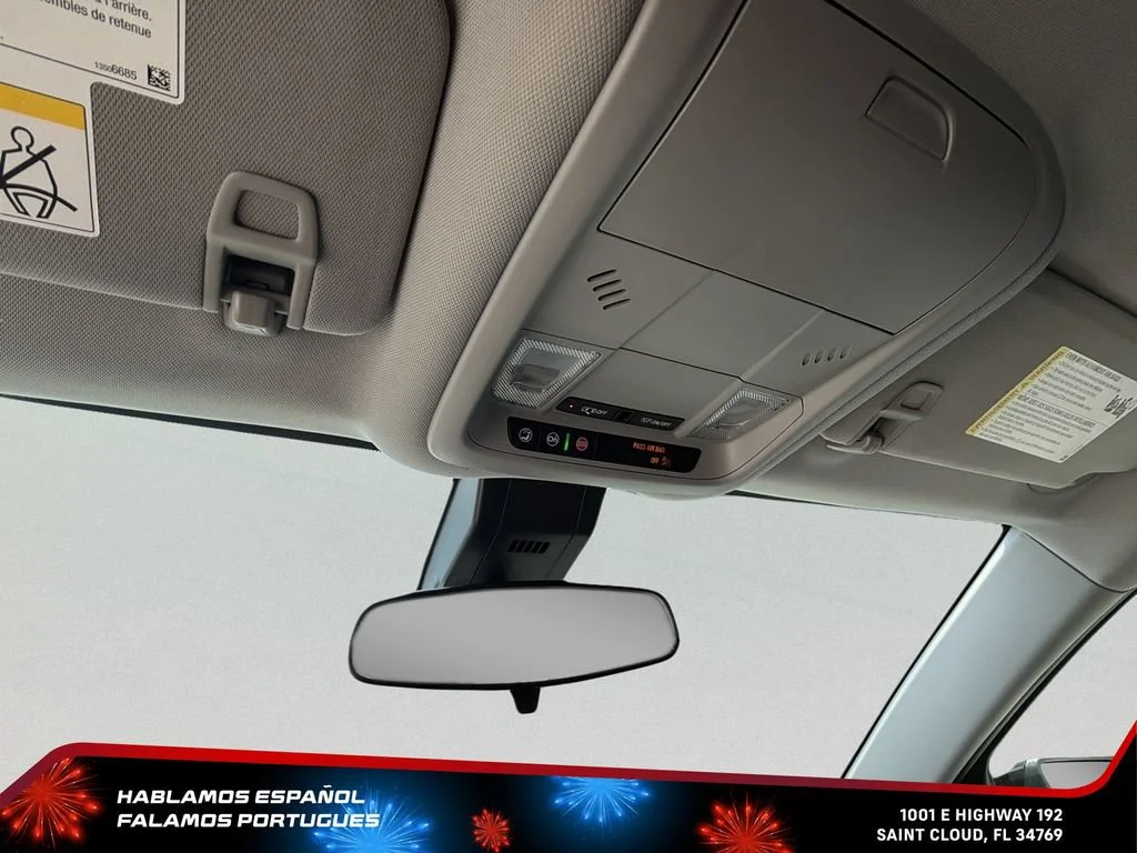 Used 2024 Summit White Chevrolet LT image 19