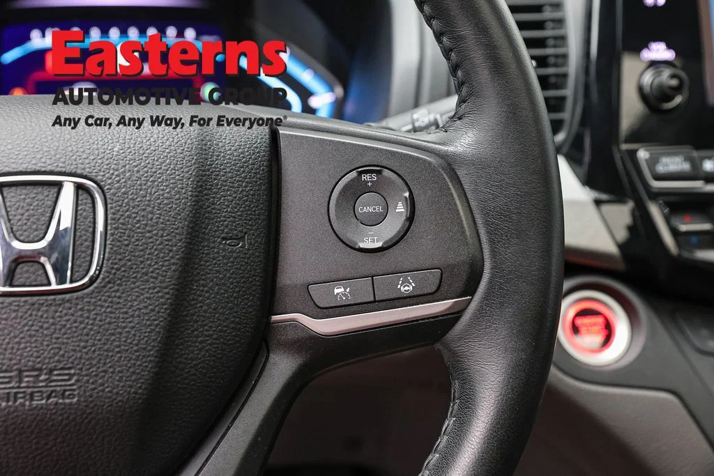Used 2023 Silver Honda EX-L image 15