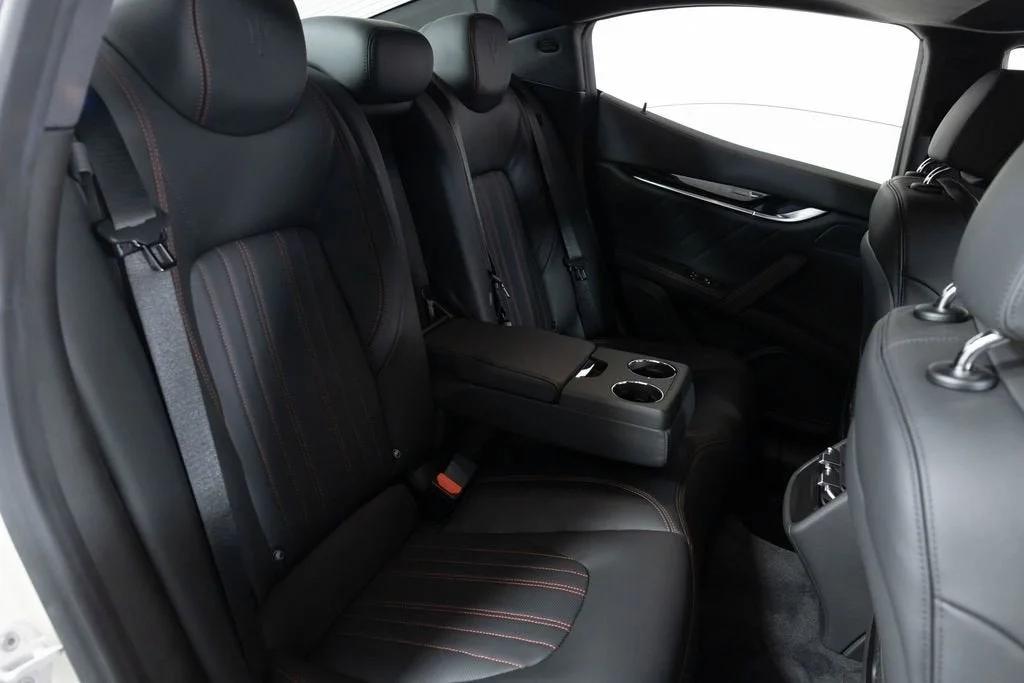 Used 2023 White Maserati Modena image 28