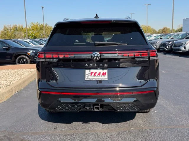 New 2027 Deep Black Pearl Volkswagen 2.0T SEL image 5