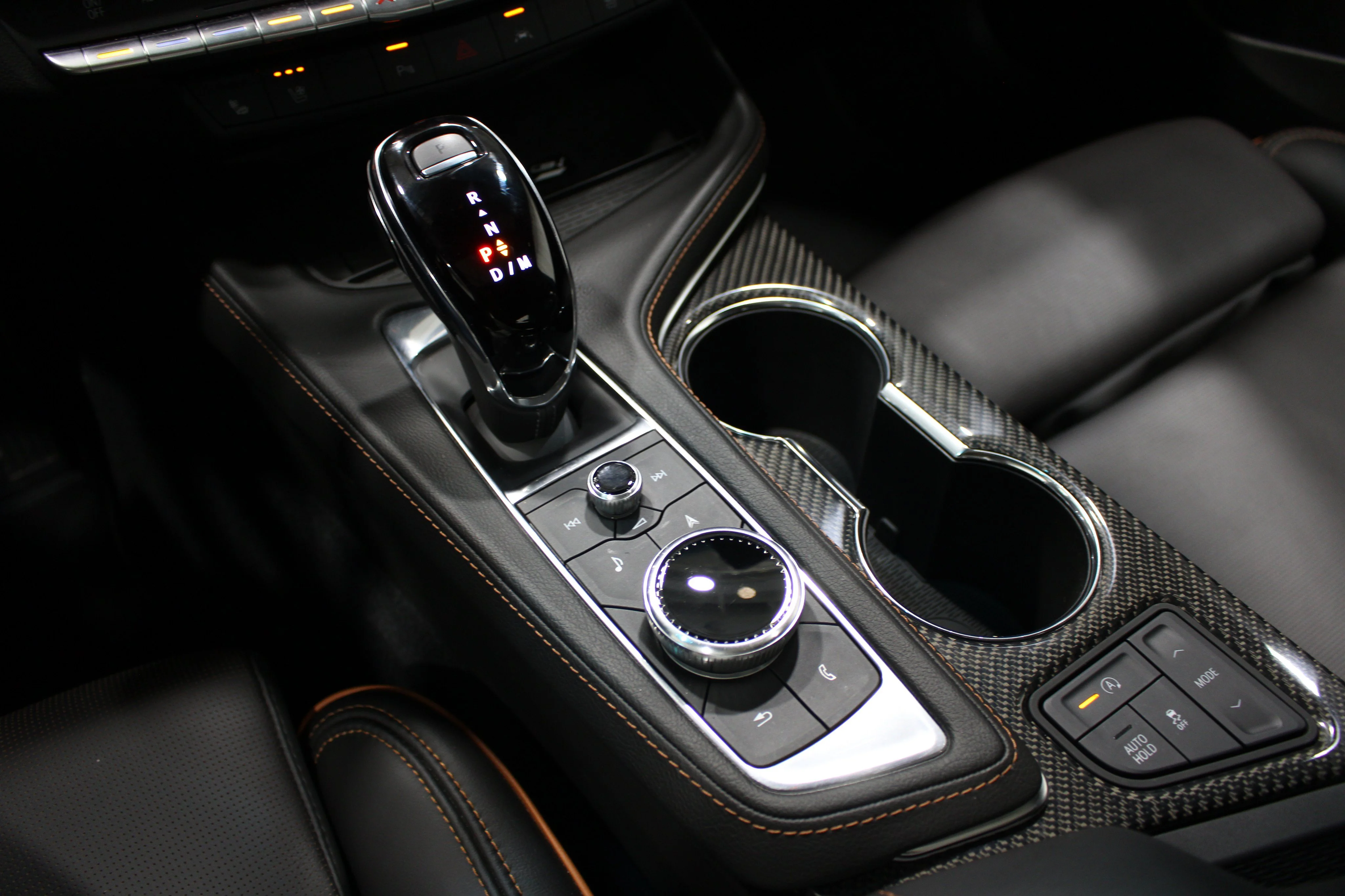 2025 Cadillac CT4 V-Series - Photo 19