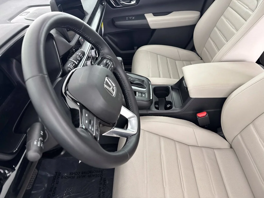 Used 2026 White Honda EX-L image 32