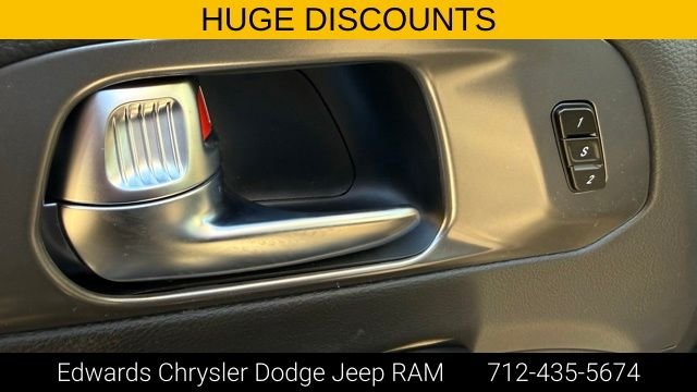 2026 Chrysler Pacifica Select - Photo 16