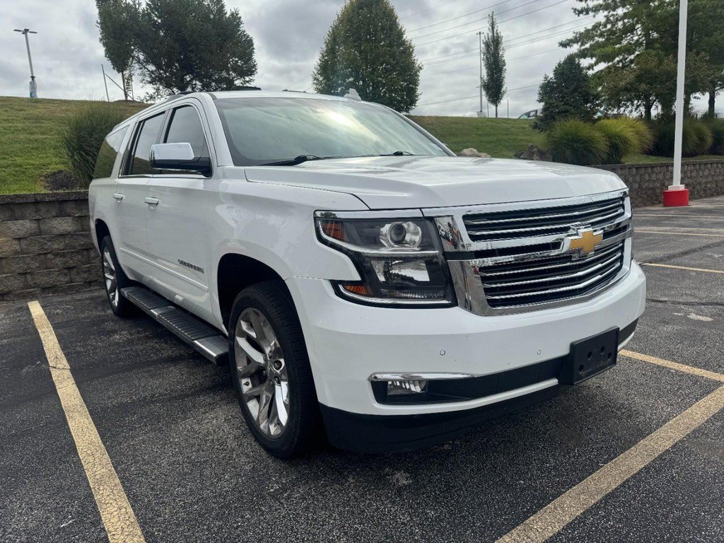 Used 2018 White Chevrolet Premier image 4