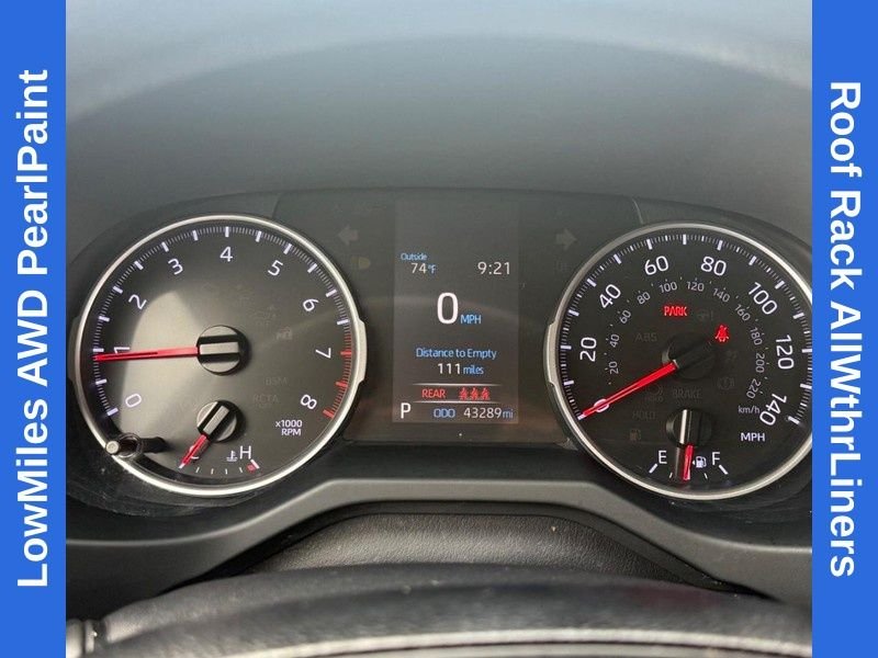 Used 2019 Pearl Toyota LE image 22
