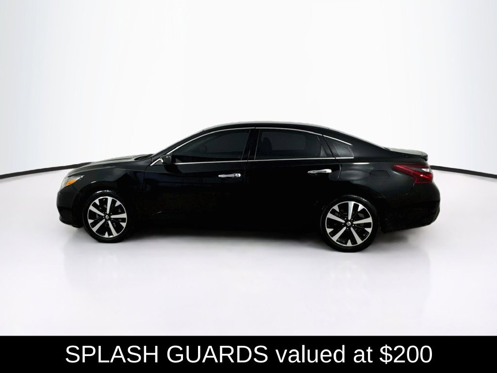 Used 2018 Super Black Clearcoat Nissan 2.5 SR image 4