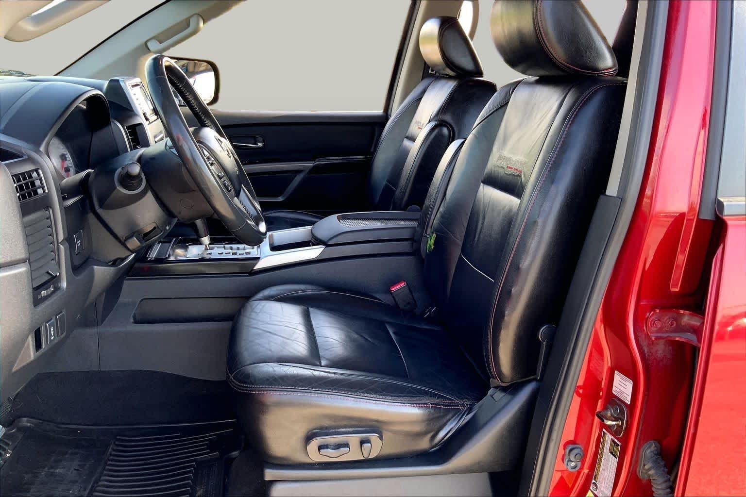 Used 2015 Cayenne Red Nissan PRO-4X image 8