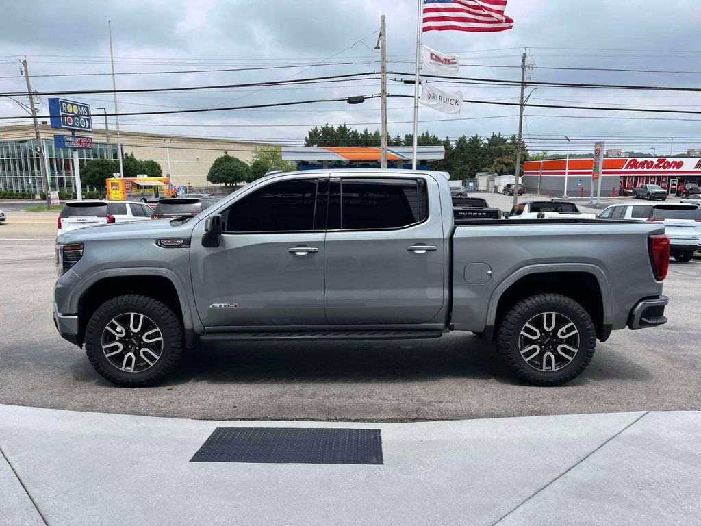 Used 2024 Sterling Metallic GMC AT4 image 6