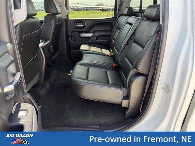 Used 2017 Iridescent Pearl Tricoat Chevrolet LTZ image 9