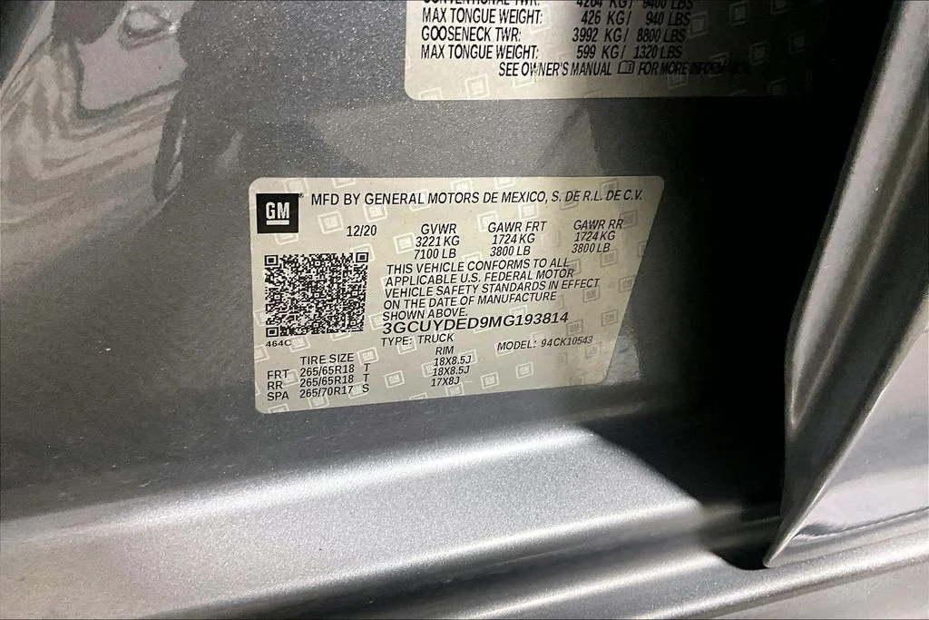 Used 2021 Satin Steel Metallic Chevrolet LT image 18
