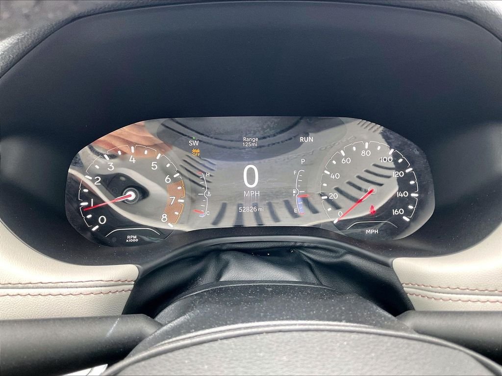 Used 2024 Gray Jeep Limited image 23