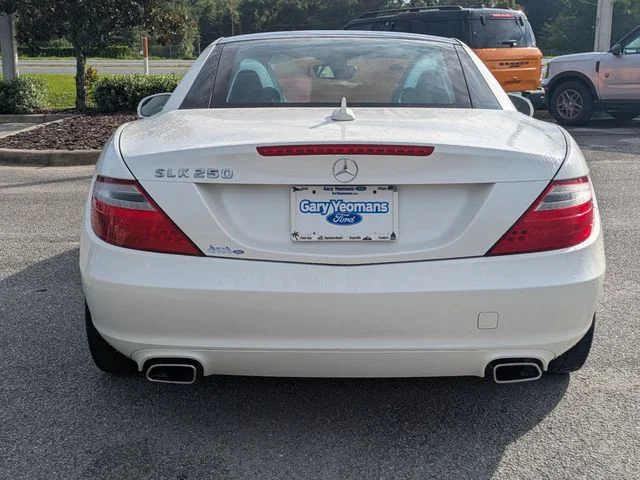 Used 2014 Diamond White Metallic Mercedes-Benz SLK 250 image 5