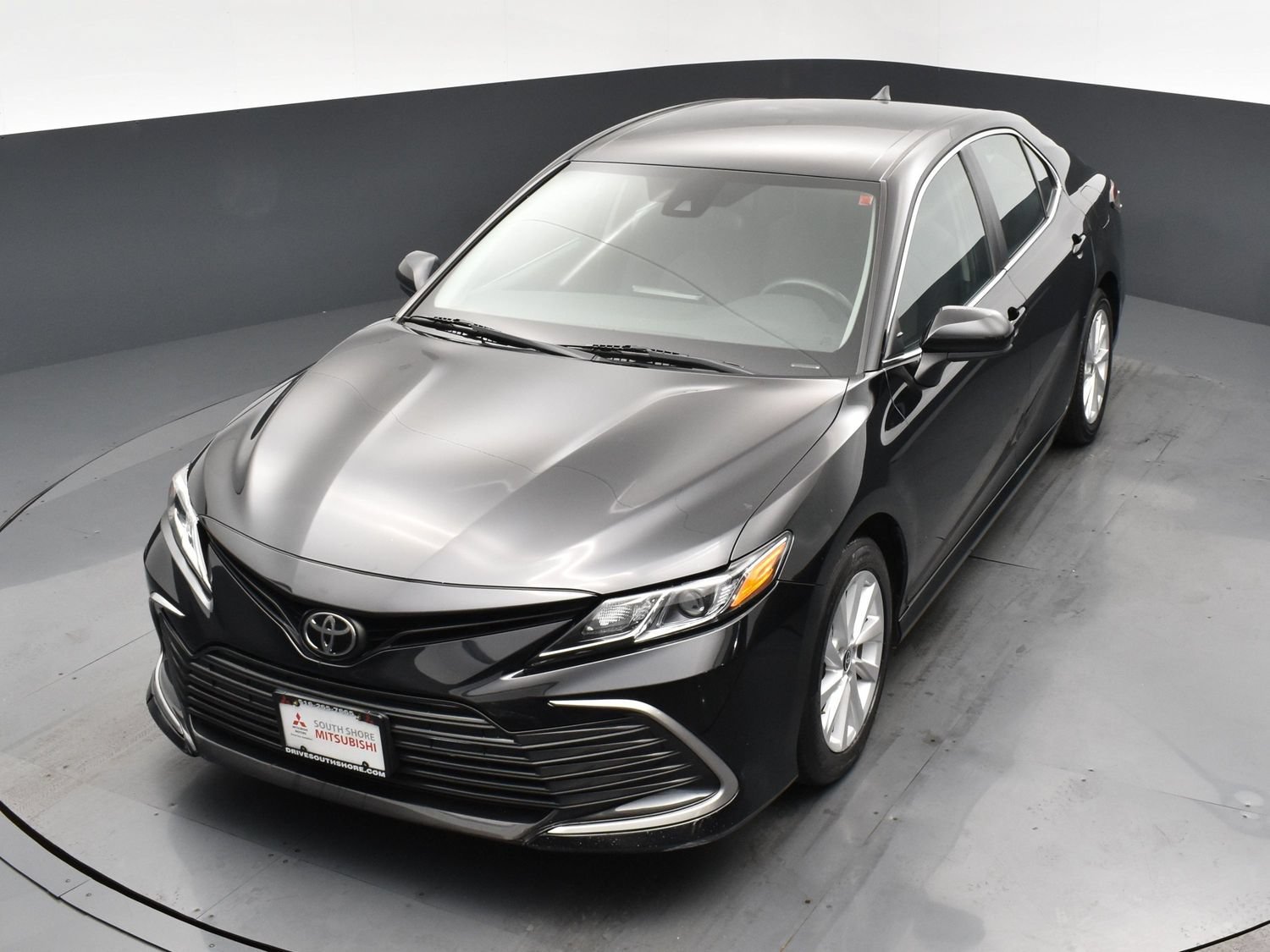 Used 2021 Midnight Black Metallic Toyota LE image 22