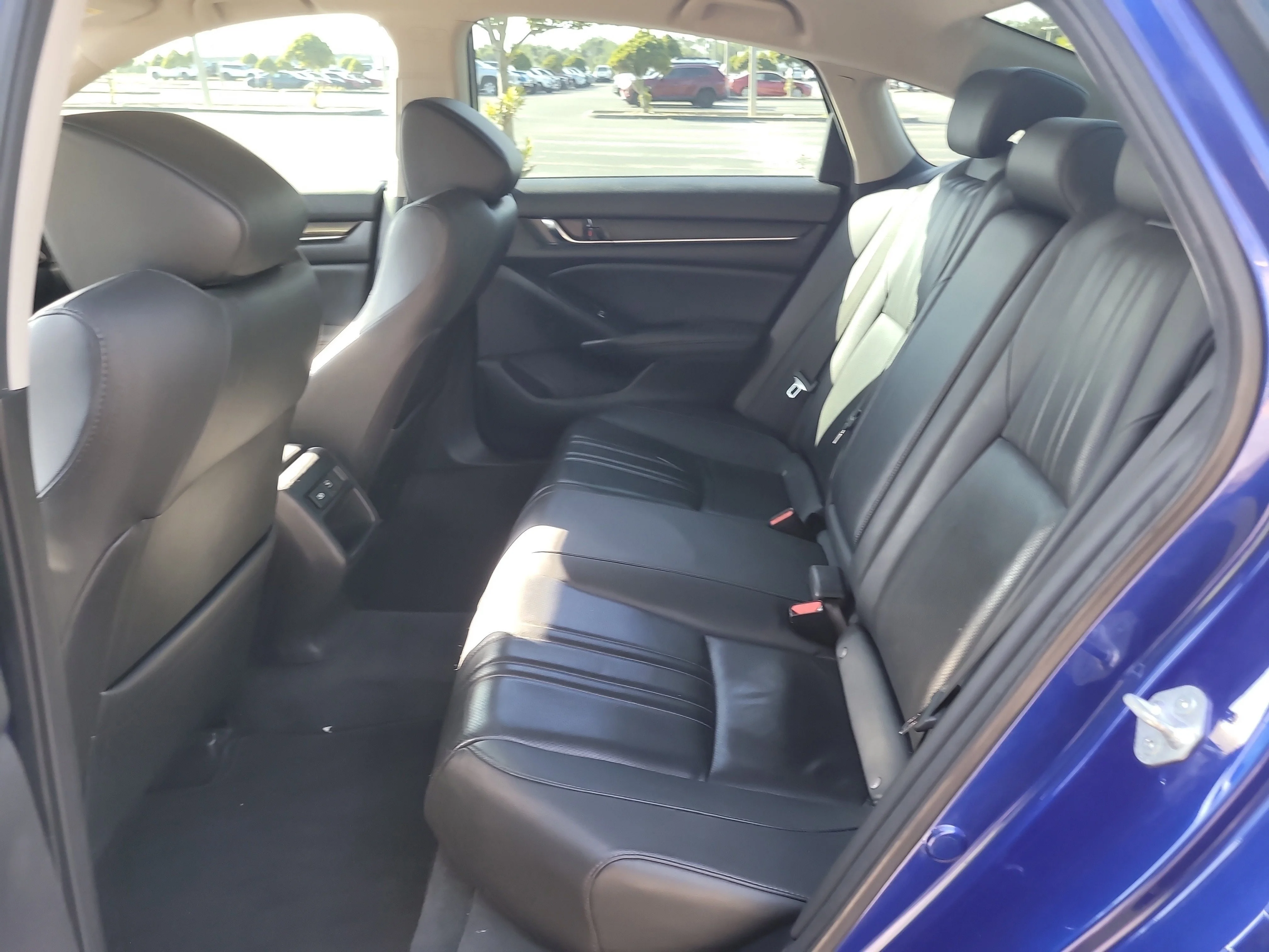 Used 2022  Honda Sport SE image 12
