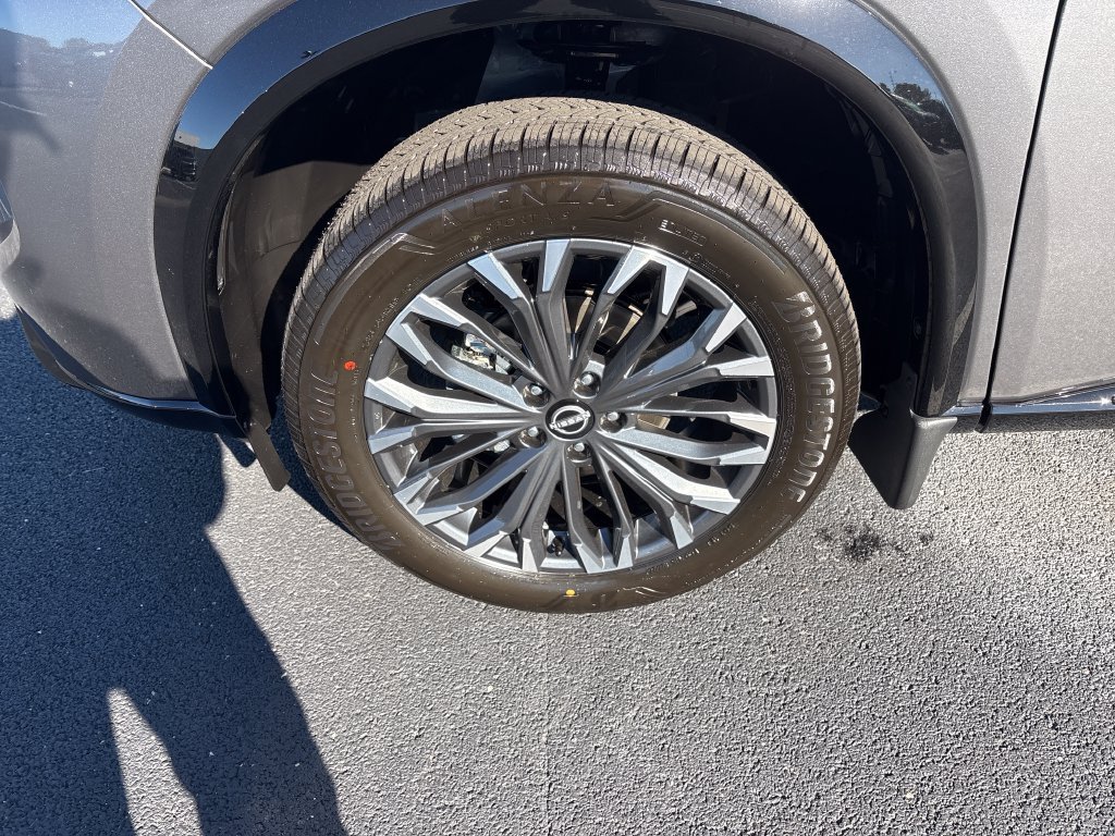 New 2026 Gray Nissan Platinum image 9