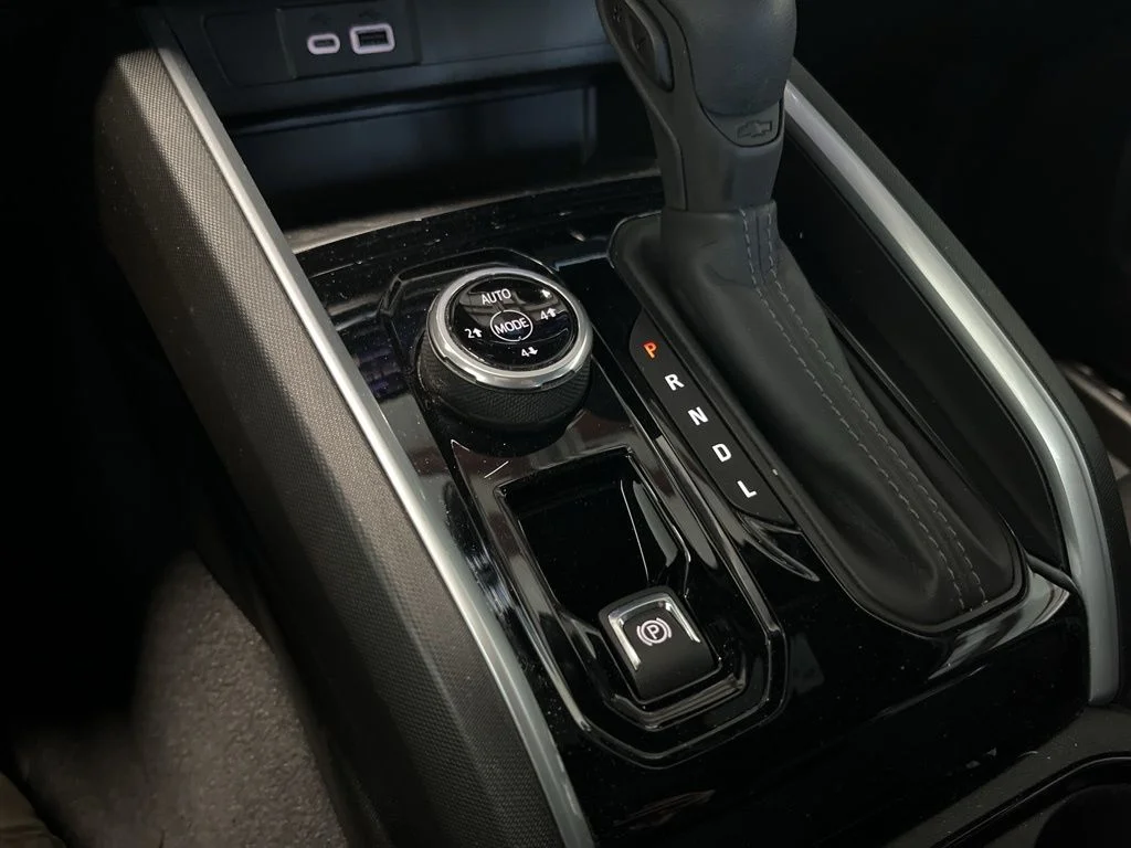 Used 2024 White Chevrolet Trail Boss image 15