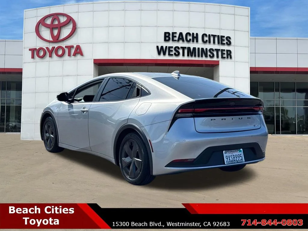 Certified Used 2024  Toyota LE image 8