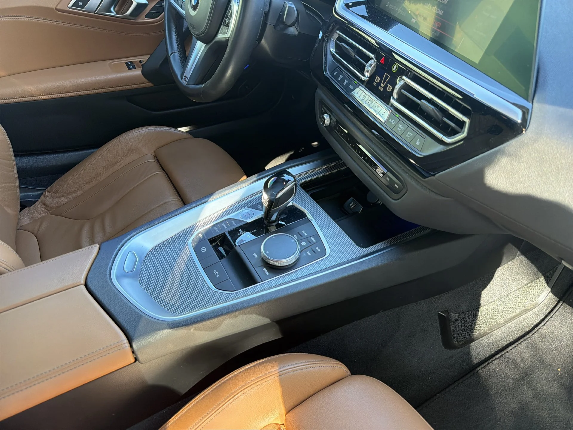 Used 2019 Black Sapphire Metallic BMW sDrive30i image 16