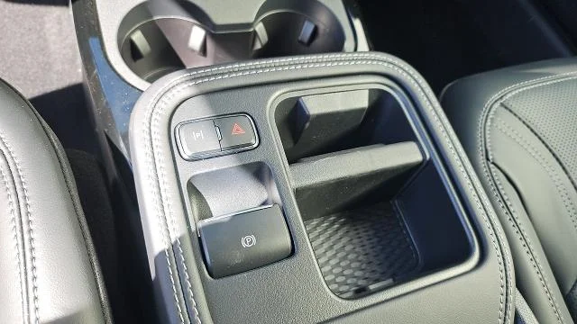 New 2026 Glacier Gray Metallic Tri-coat Ford Premium AWD image 29