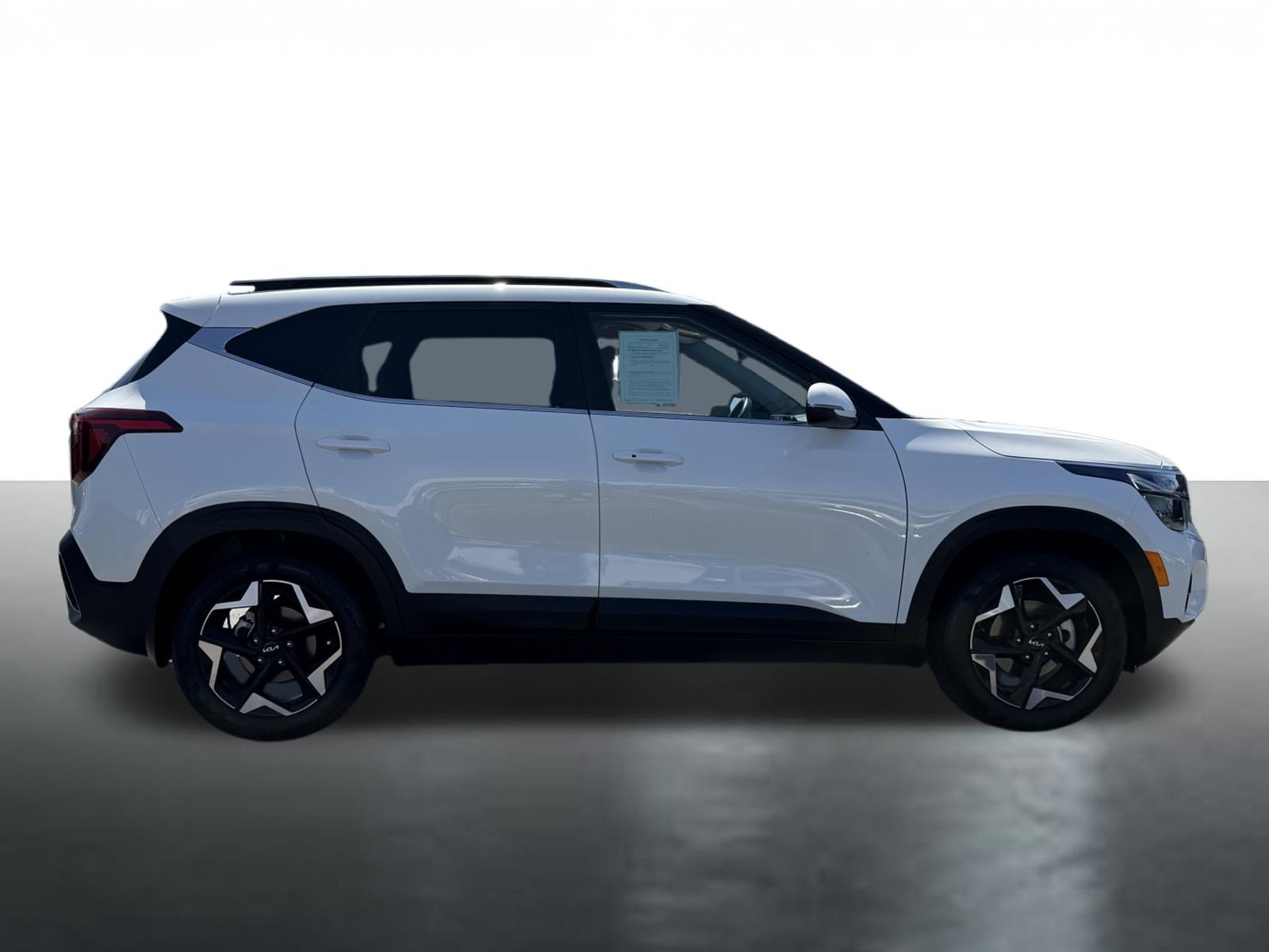 Certified Used 2024 Snow White Pearl Kia EX image 9