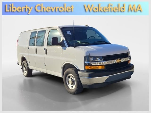 2024 Chevrolet Express 2500 Work Van HD's photo