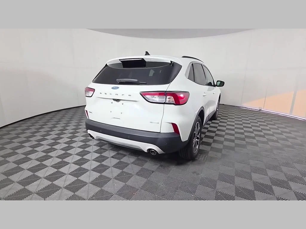 Used 2020 White Metallic Ford SEL image 41