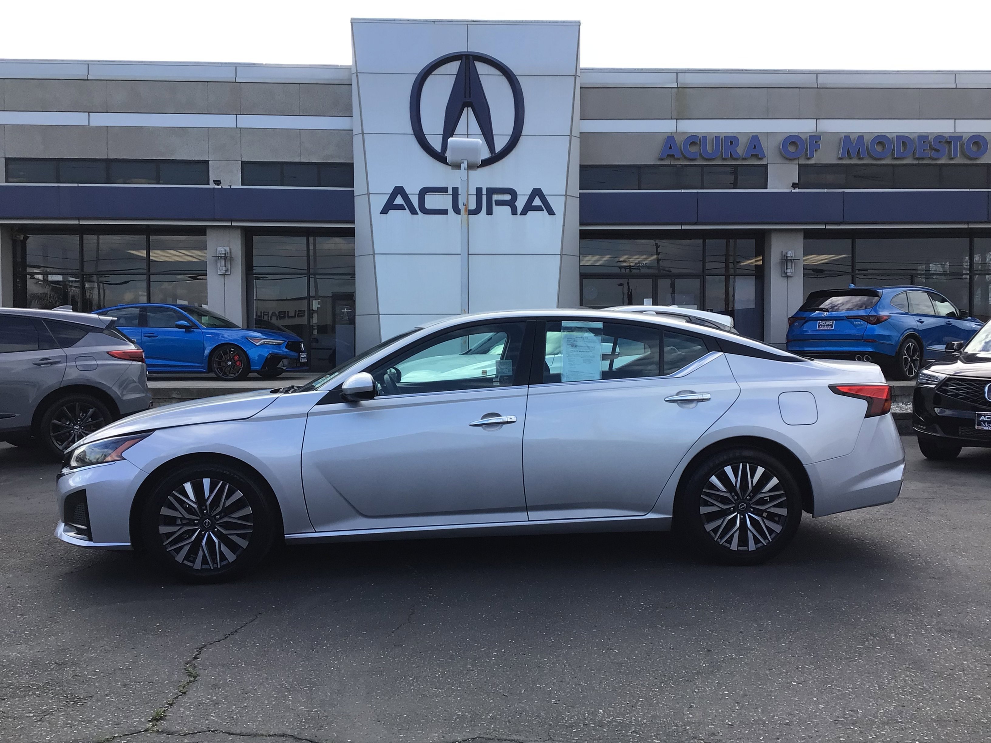 2023 Nissan Altima SV