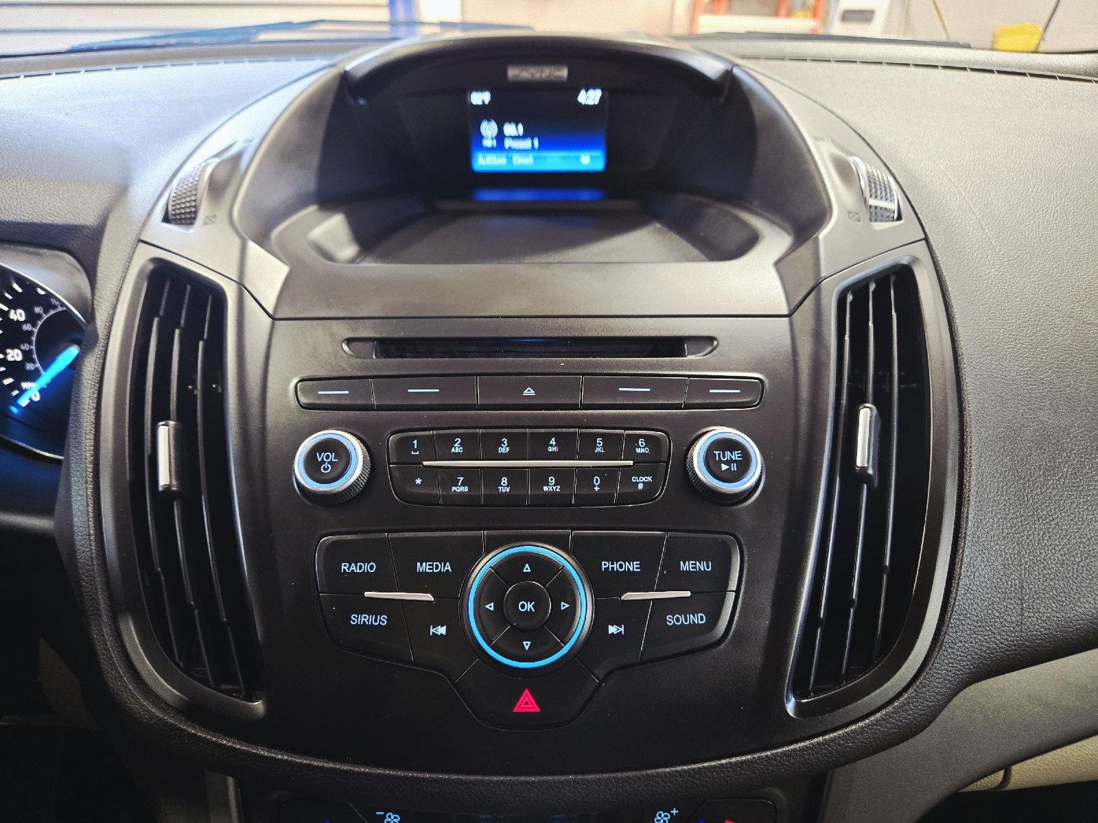Used 2017 Canyon Ridge Ford SE image 22