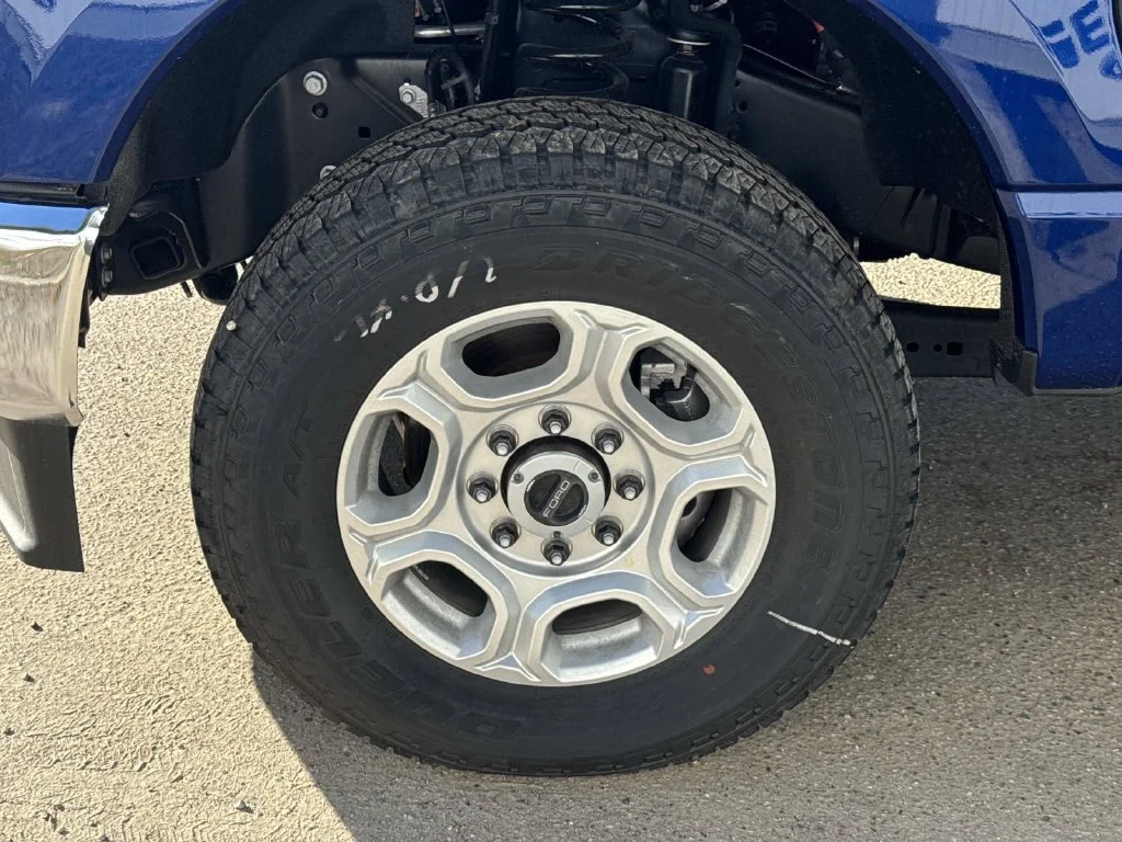 2026 Ford F-250 Super Duty XLT - Photo 8