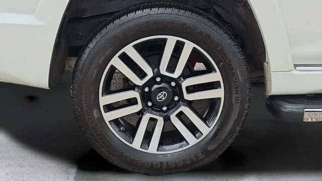 Used 2019 Blizzard Pearl Toyota Limited image 18