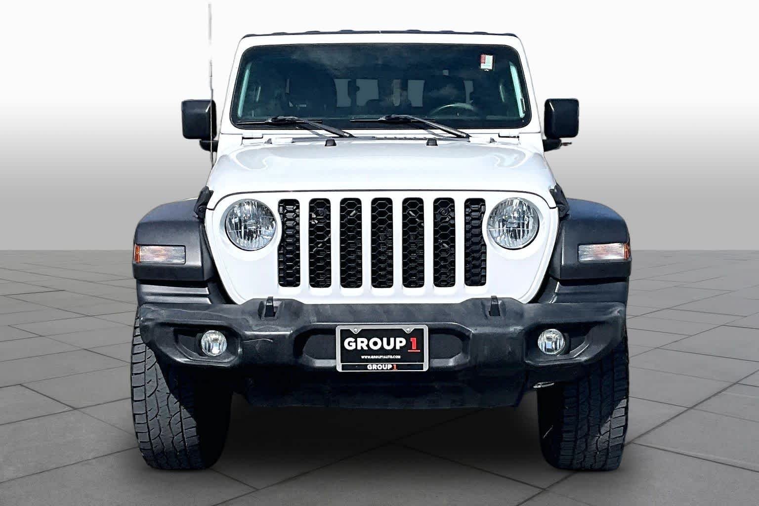 Used 2020 Bright White Clearcoat Jeep Sport S image 4
