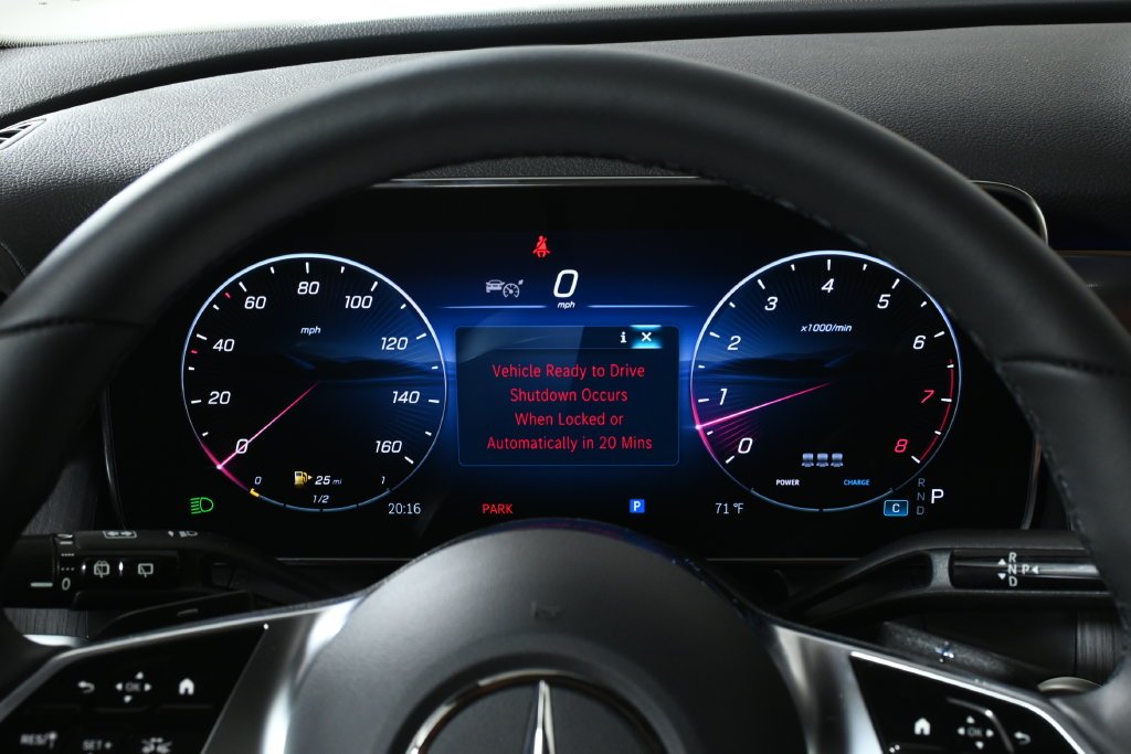 New 2027 Polar White Mercedes-Benz GLC 300 image 19