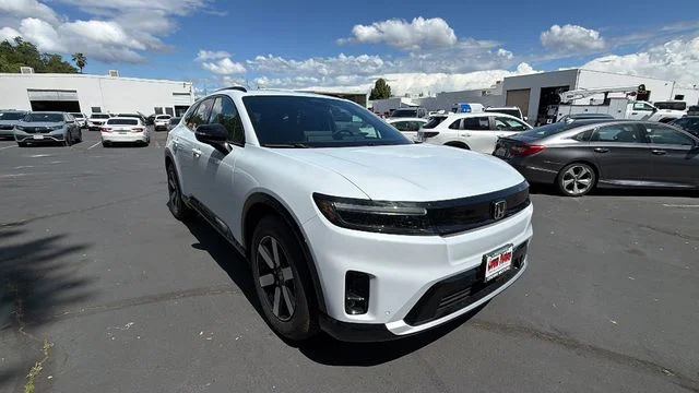 New 2026 Frostline White Pearl Honda AWD Touring image 2