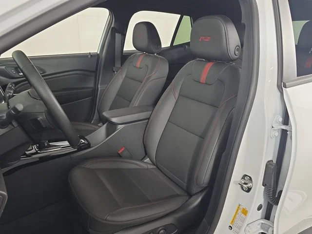 Used 2026 Summit White Chevrolet 2RS image 22